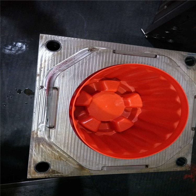 個(gè)性水杯模具及產(chǎn)品